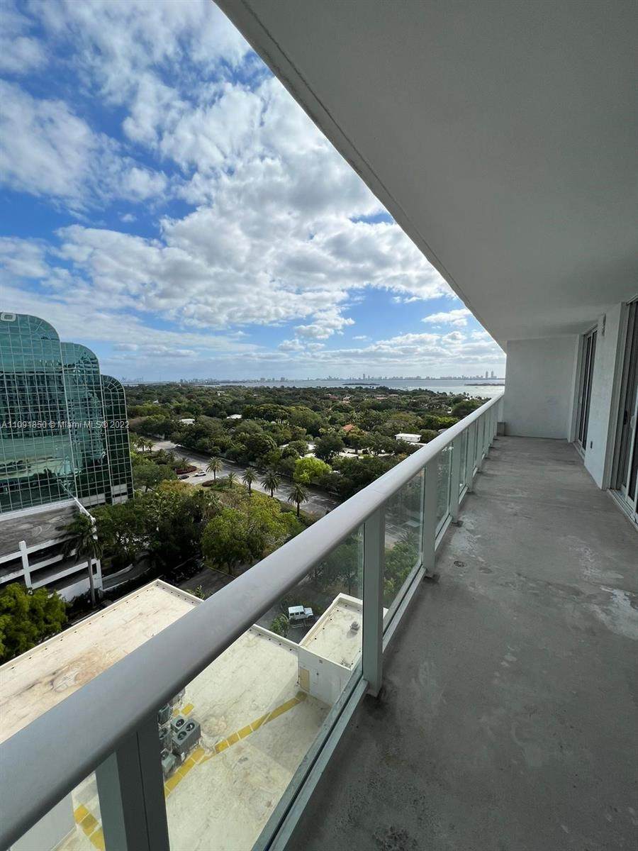https://bt-photos.global.ssl.fastly.net/miami/1280_boomver_4_A11091850-2.jpg