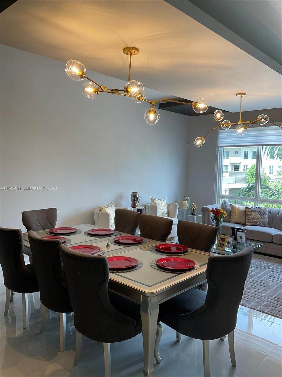 10336 NW 64th St - Photo 1