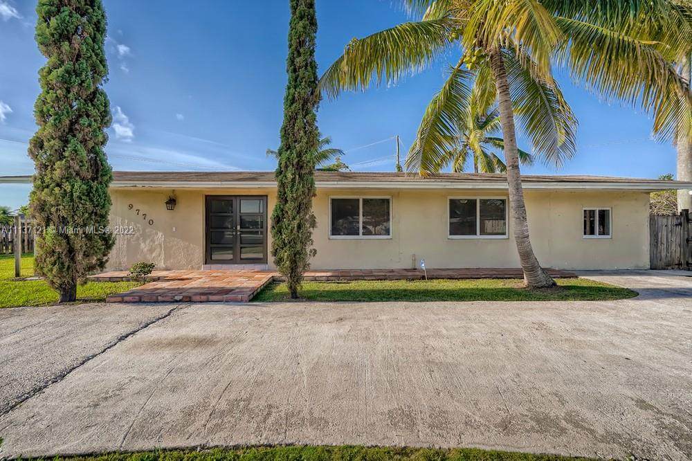 9770 Colonial Drive - Photo 1