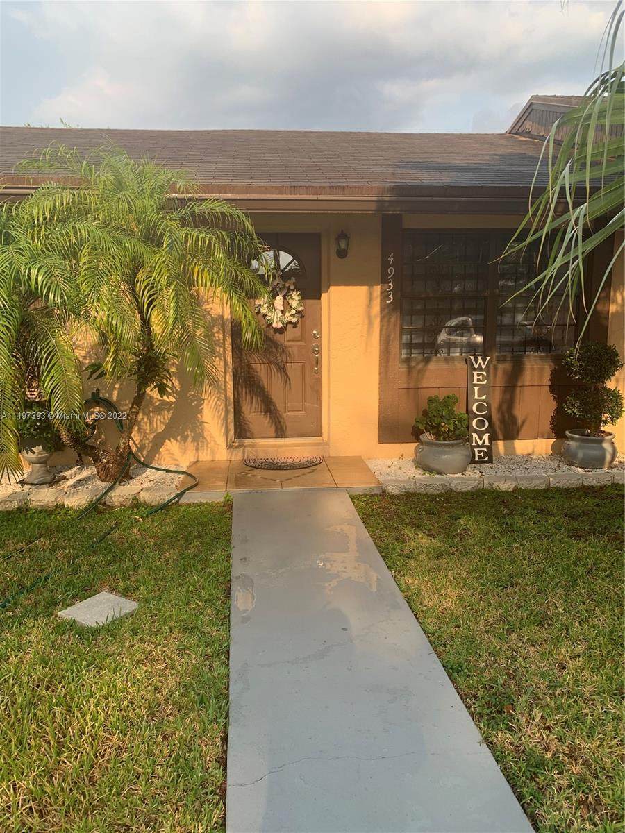4933 135th Pl - Photo 1