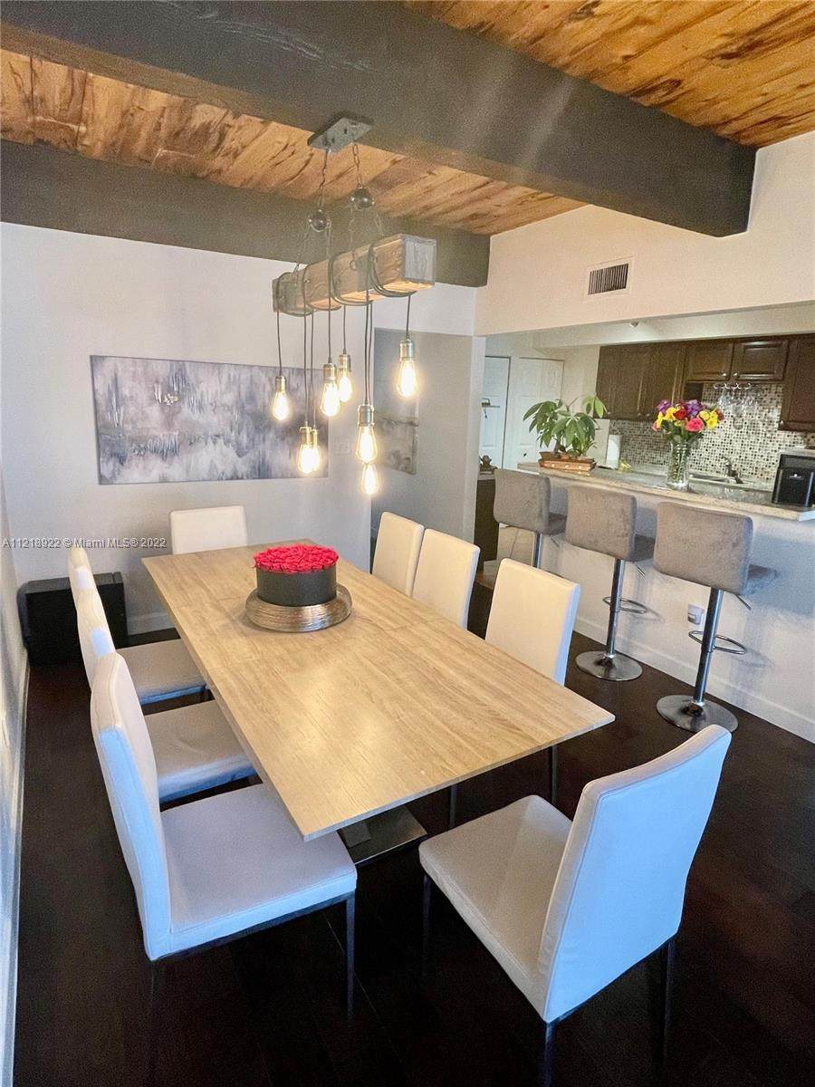 7613 105th Ave - Photo 1
