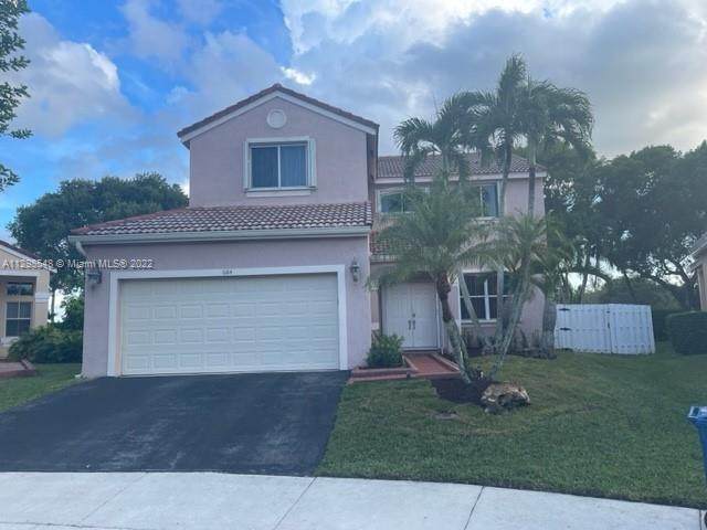 684 Sand Creek Cir - Photo 1