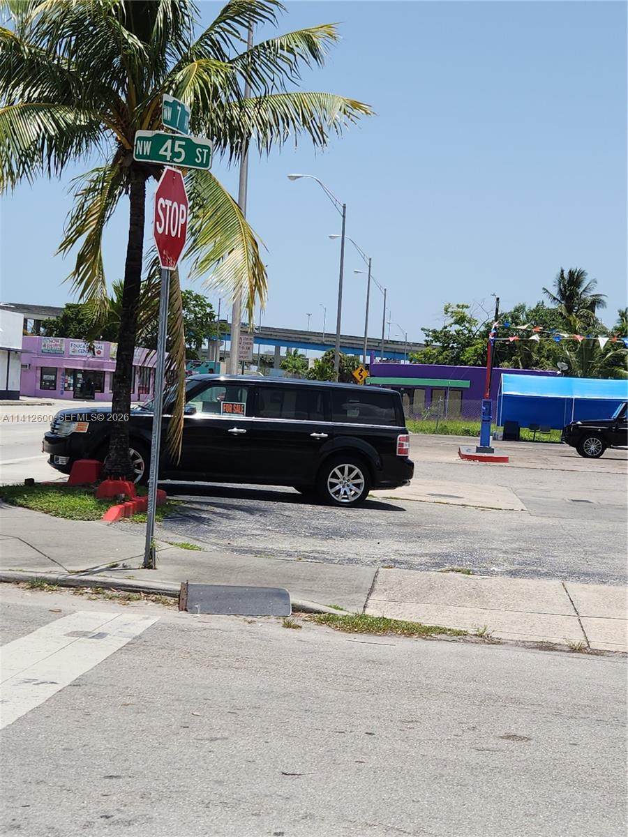 https://bt-photos.global.ssl.fastly.net/miami/orig_boomver_3_A11412600-2.jpg
