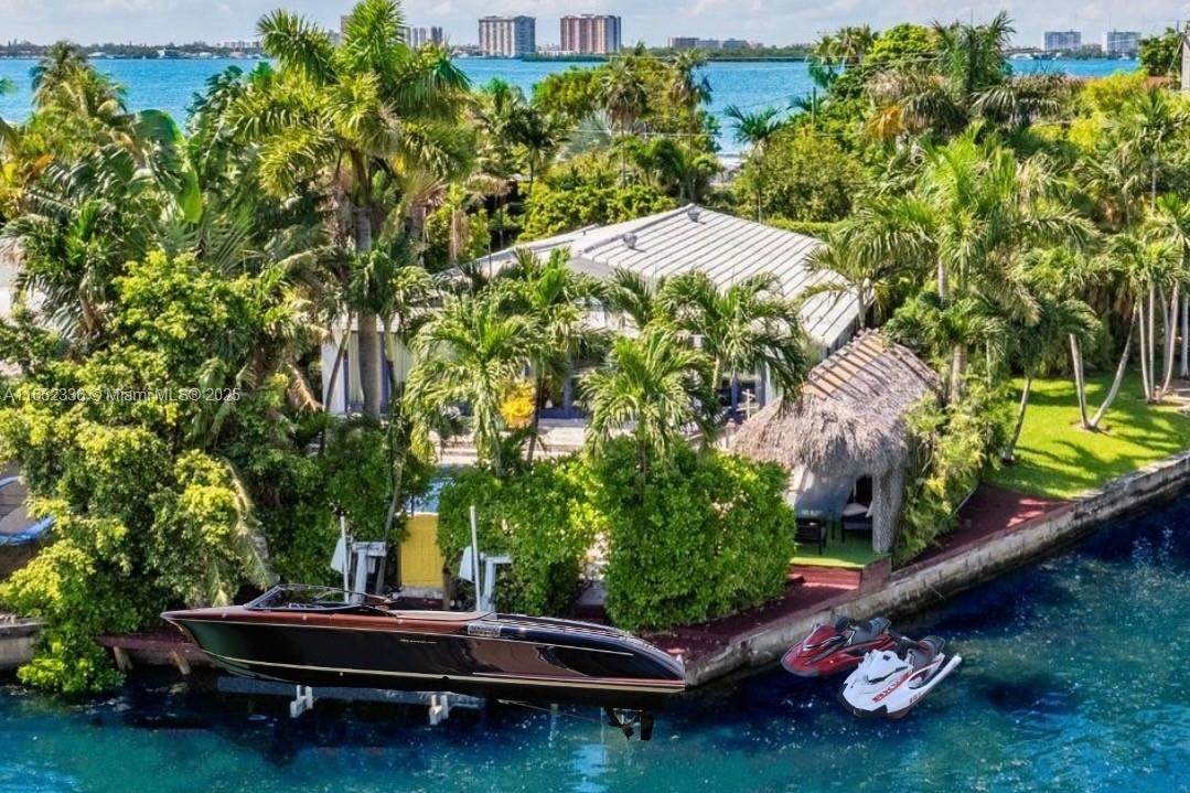 7975 Biscayne Point Cir - Photo 1