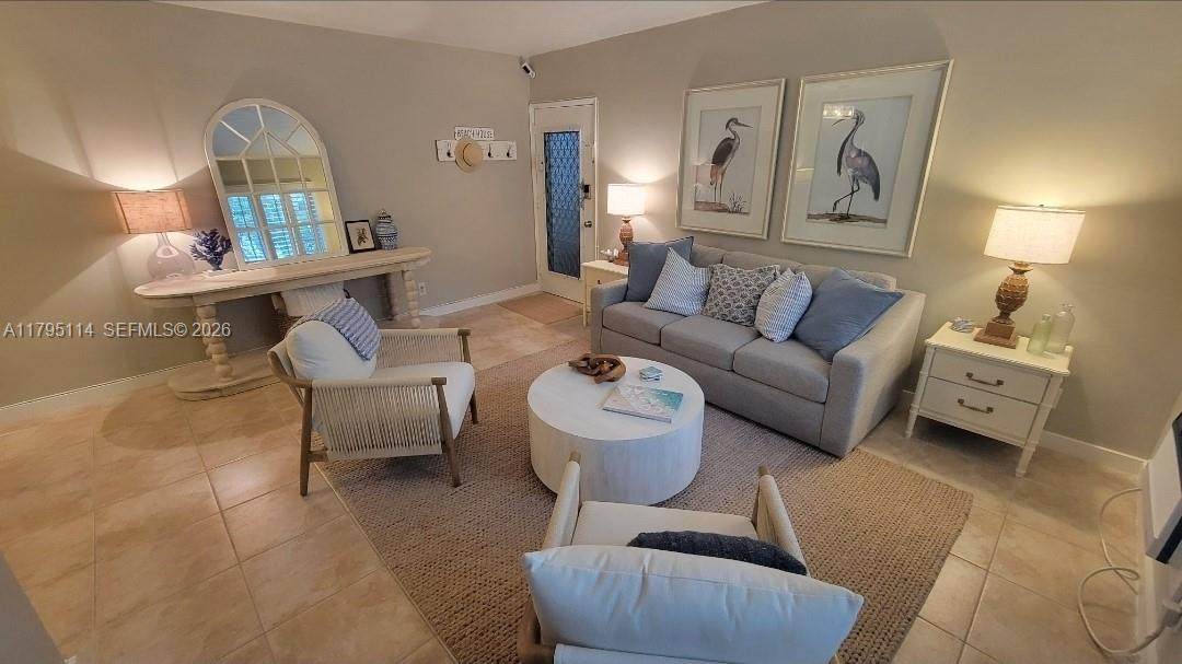 624 Orton Ave - Photo 1