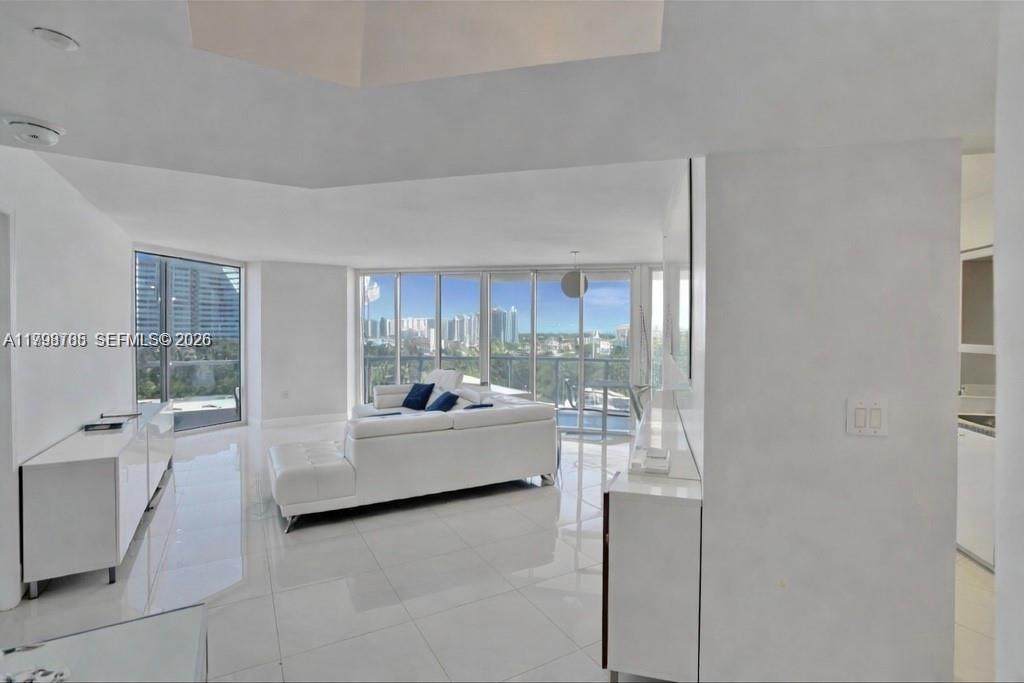https://bt-photos.global.ssl.fastly.net/miami/1280_boomver_3_A11798785-2.jpg