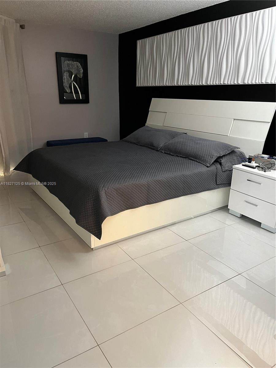 https://bt-photos.global.ssl.fastly.net/miami/orig_boomver_3_A11827125-2.jpg