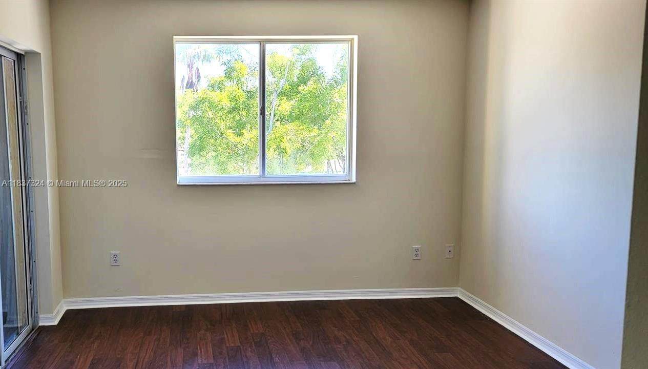 https://bt-photos.global.ssl.fastly.net/miami/orig_boomver_1_A11837324-2.jpg