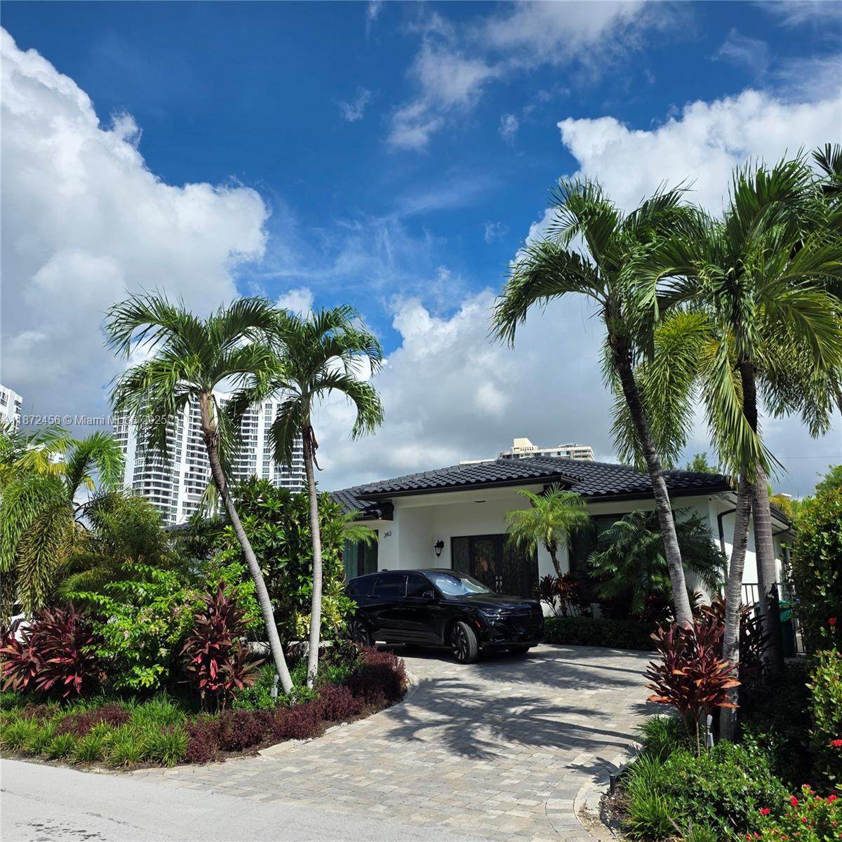 https://bt-photos.global.ssl.fastly.net/miami/orig_boomver_3_A11872456-2.jpg