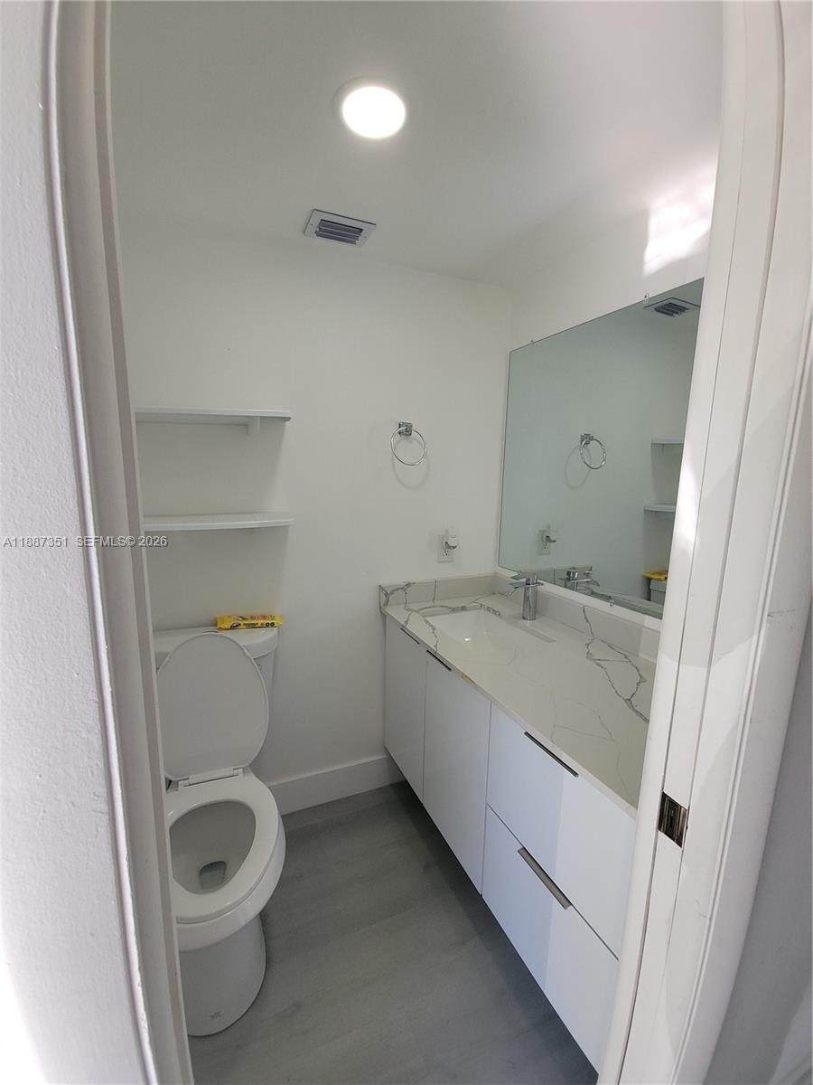 https://bt-photos.global.ssl.fastly.net/miami/1280_boomver_3_A11887351-2.jpg