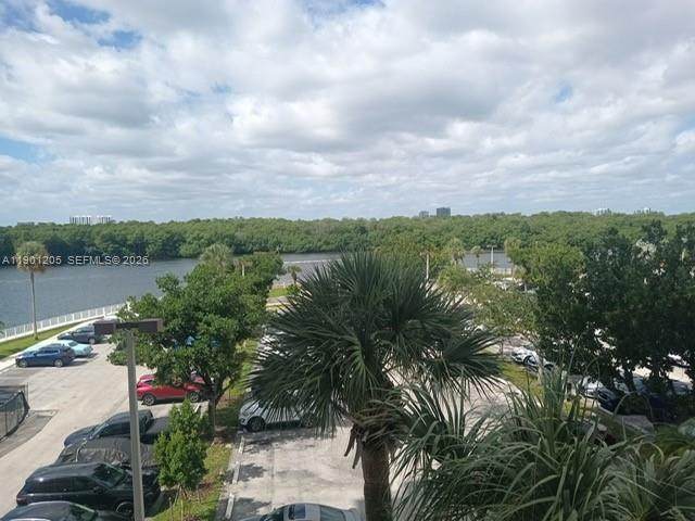 https://bt-photos.global.ssl.fastly.net/miami/orig_boomver_3_A11901205-2.jpg