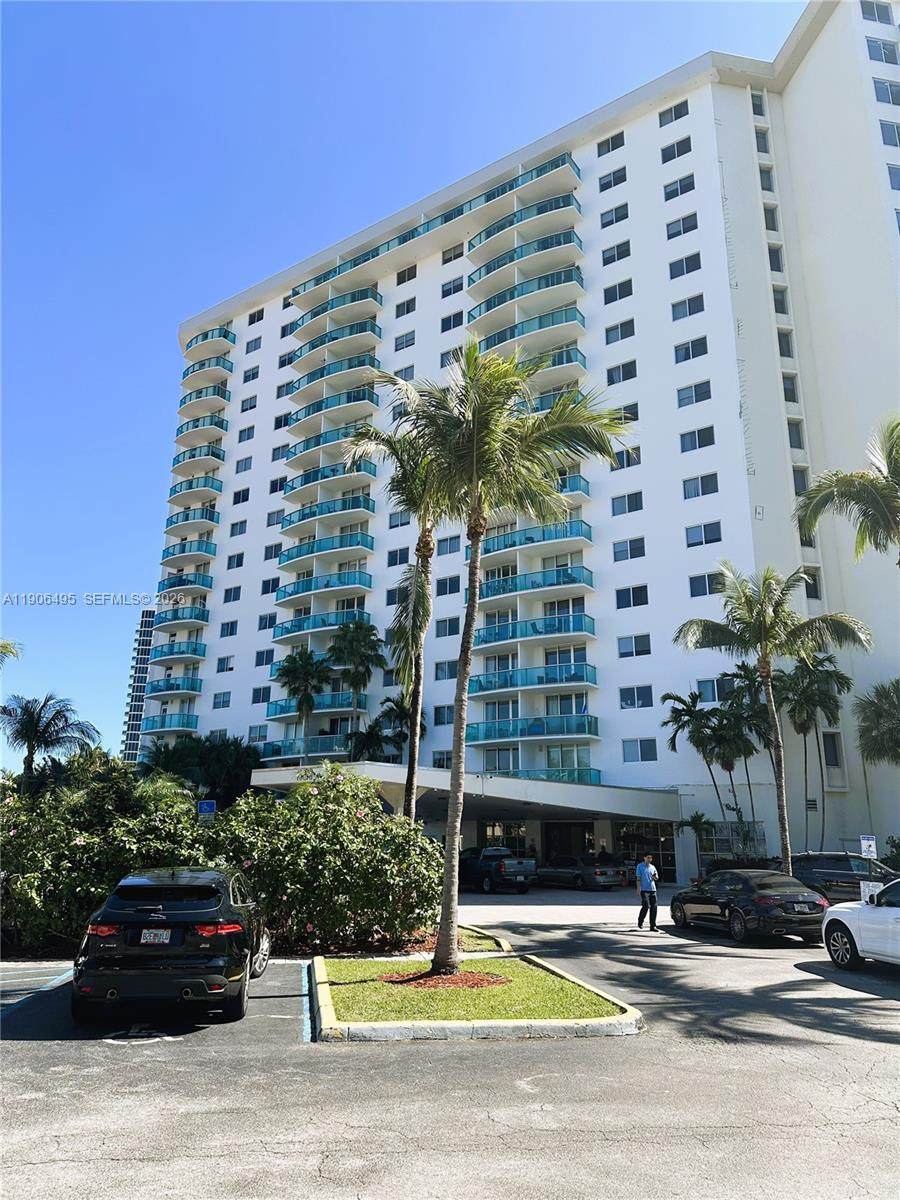https://bt-photos.global.ssl.fastly.net/miami/orig_boomver_3_A11906495-2.jpg