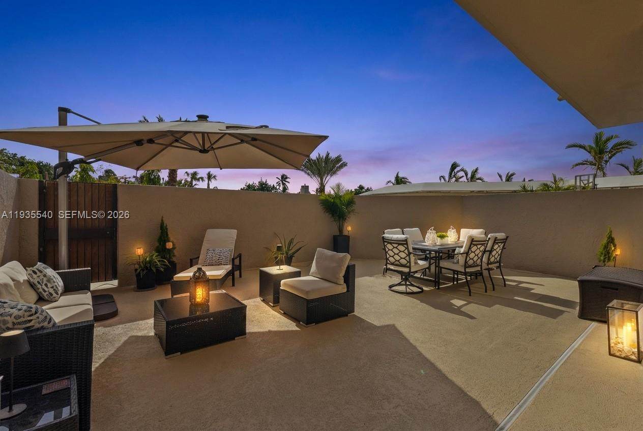 151 Crandon Blvd - Photo 1