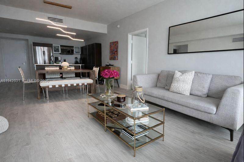 1900 Bayshore Dr - Photo 1