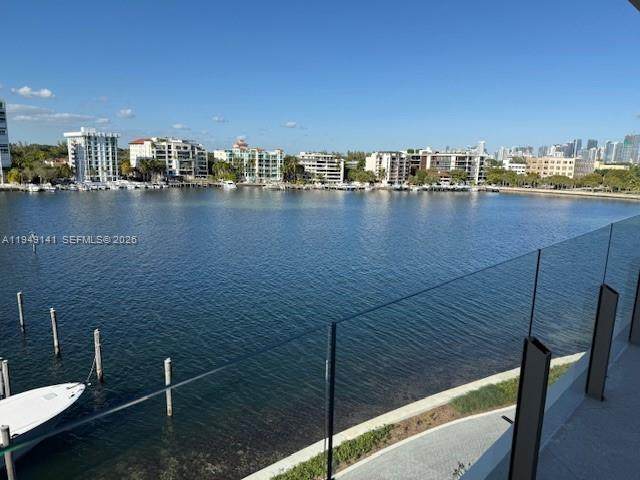 https://bt-photos.global.ssl.fastly.net/miami/1280_boomver_2_A11949141-2.jpg