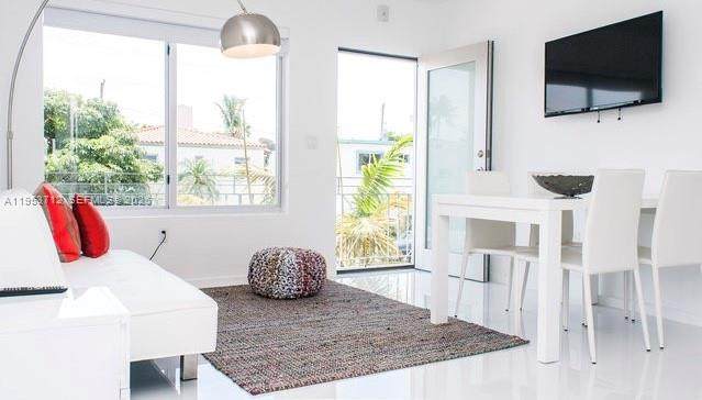 801 15th St - Photo 1