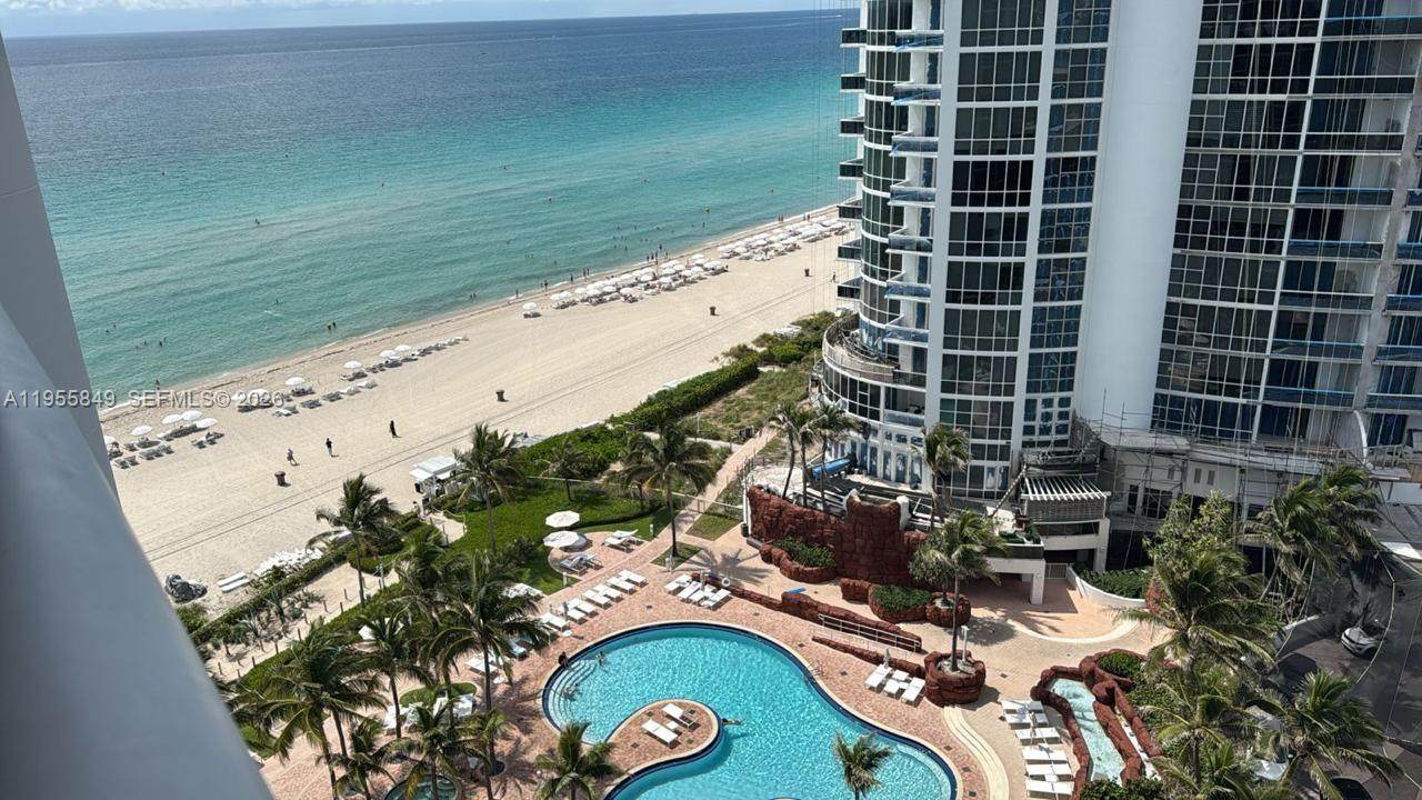18201 Collins Ave - Photo 1