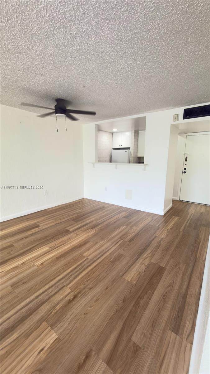 https://bt-photos.global.ssl.fastly.net/miami/orig_boomver_3_A11957749-2.jpg