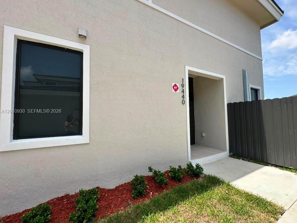 https://bt-photos.global.ssl.fastly.net/miami/orig_boomver_3_A12010930-2.jpg