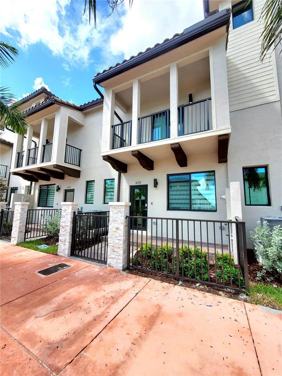 https://bt-photos.global.ssl.fastly.net/miami/orig_boomver_4_A12012874-2.jpg