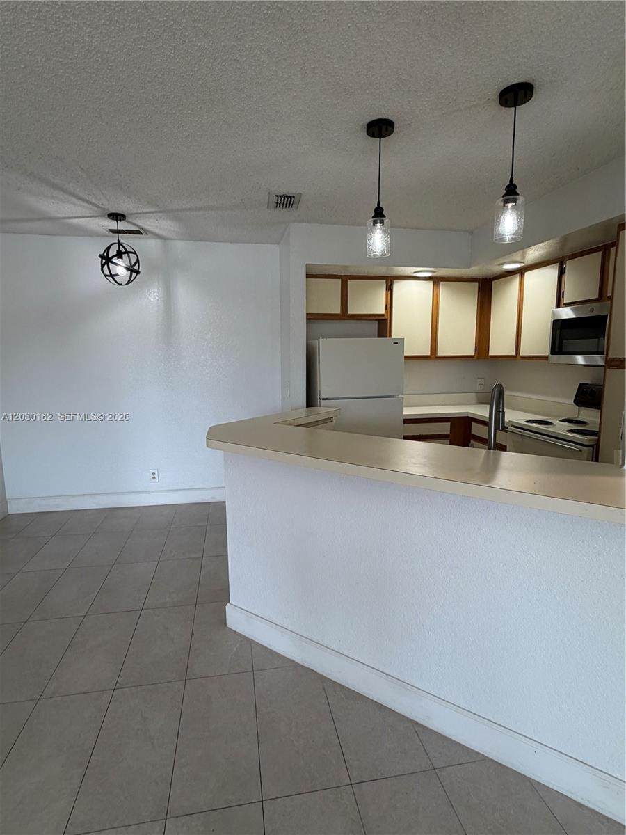 3330 Pinewalk Dr N - Photo 1
