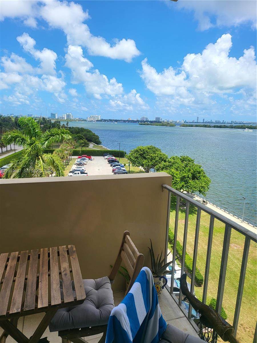 https://bt-photos.global.ssl.fastly.net/miami/1280_boomver_2_A12032647-2.jpg
