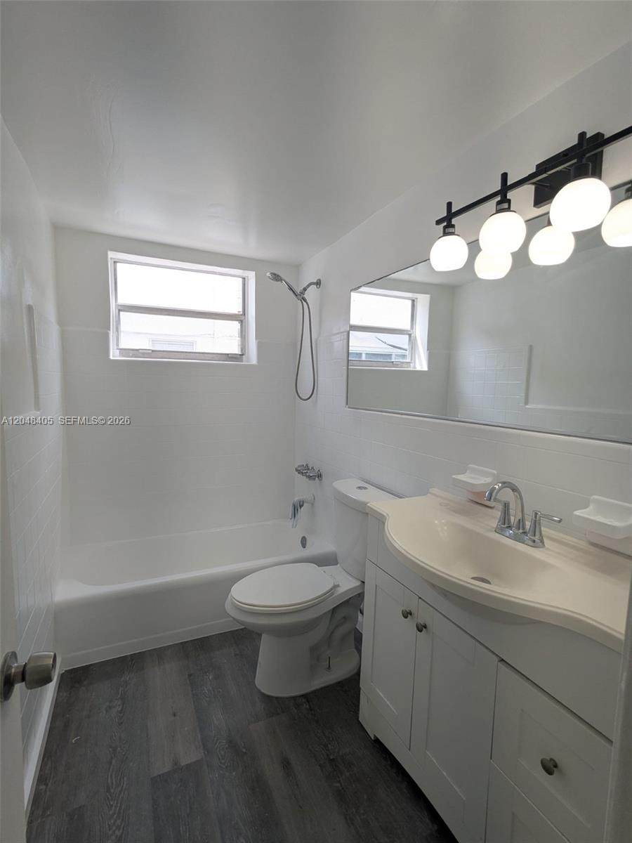 https://bt-photos.global.ssl.fastly.net/miami/1280_boomver_3_A12048405-2.jpg