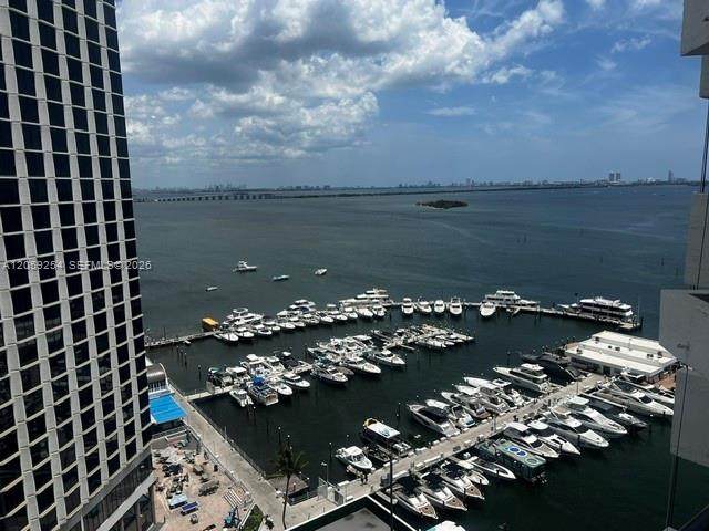 https://bt-photos.global.ssl.fastly.net/miami/orig_boomver_3_A12059254-2.jpg