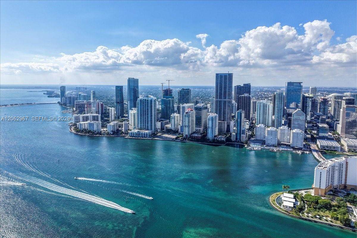 https://bt-photos.global.ssl.fastly.net/miami/orig_boomver_3_A12062967-2.jpg