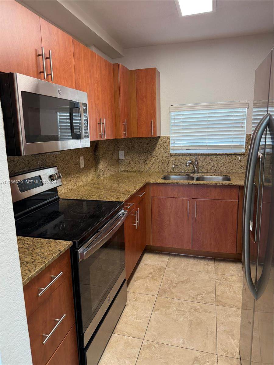 11 Antilla Ave - Photo 1