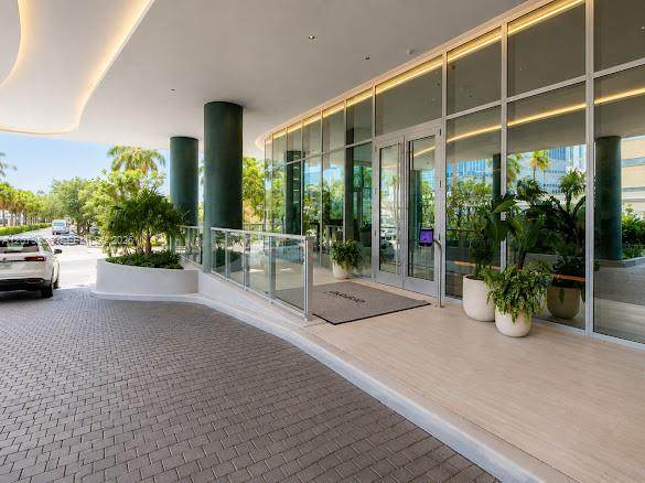 https://bt-photos.global.ssl.fastly.net/miami/orig_boomver_3_A12070906-2.jpg