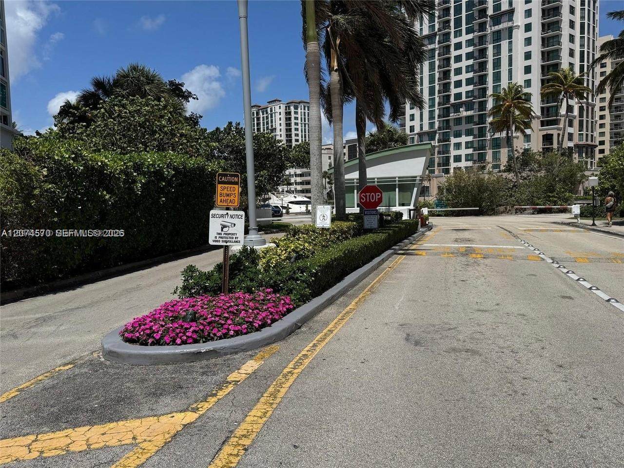 https://bt-photos.global.ssl.fastly.net/miami/orig_boomver_3_A12074570-2.jpg
