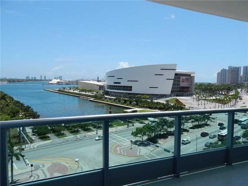 900 Biscayne Blvd - Photo 1
