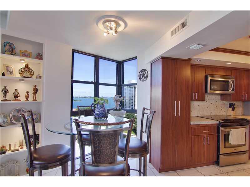 1000 Quayside Ter - Photo 1