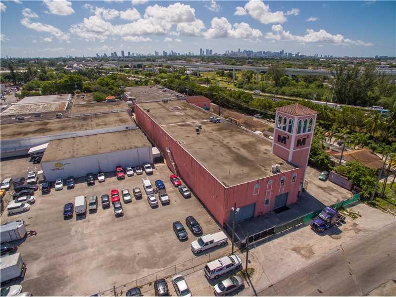 4001-4010 37th Ave - Photo 1