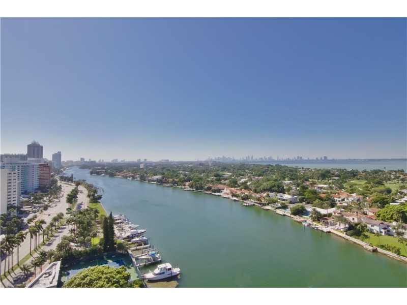 5500 Collins Av - Photo 1