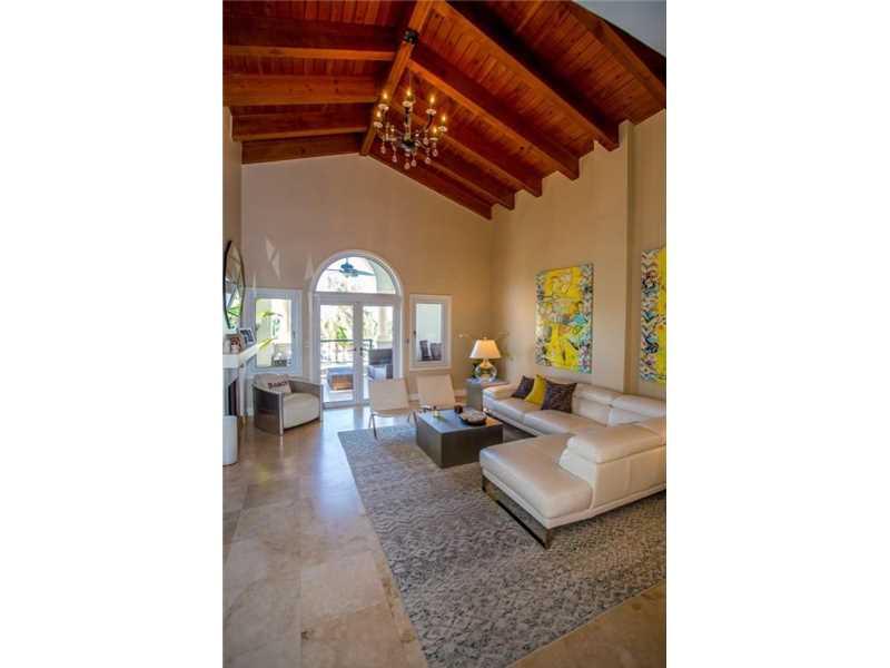 2543 Fisher Island Dr - Photo 1