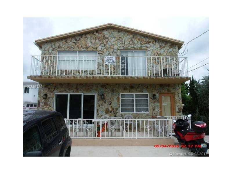 324 Roosevelt St - Photo 1