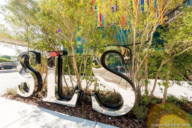1300 Miami Ave - Photo 1