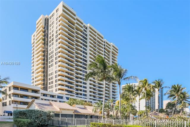 2555 Collins Ave - Photo 1