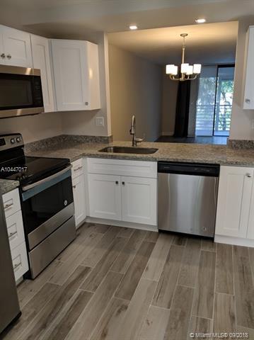 901 Colony Point Cir - Photo 1