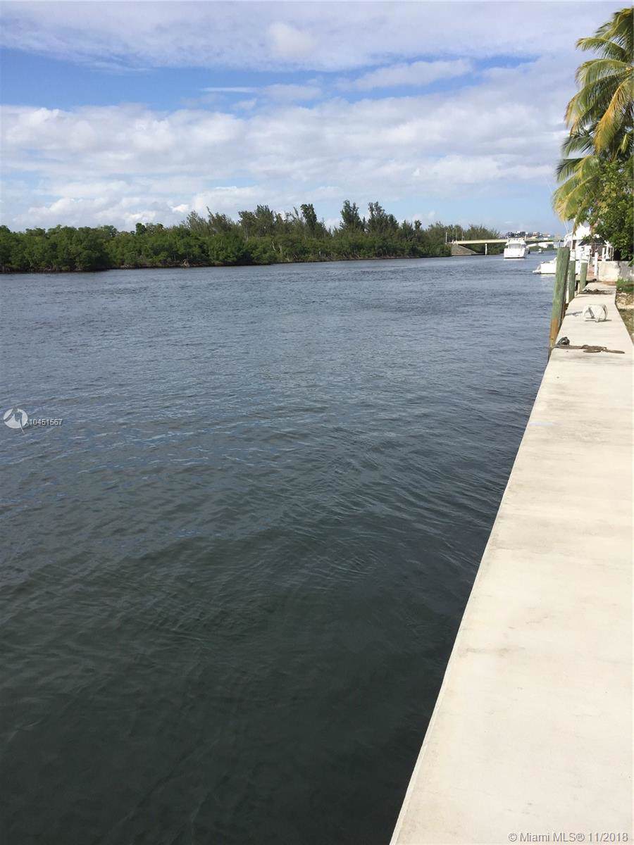 5500 Ocean Dr - Photo 1