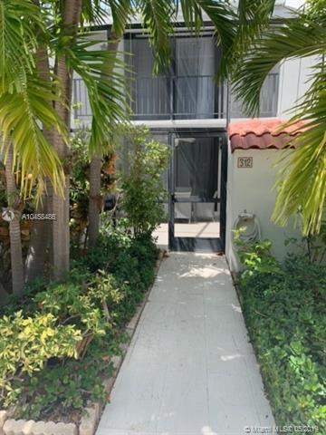 450 Grapetree Dr - Photo 1