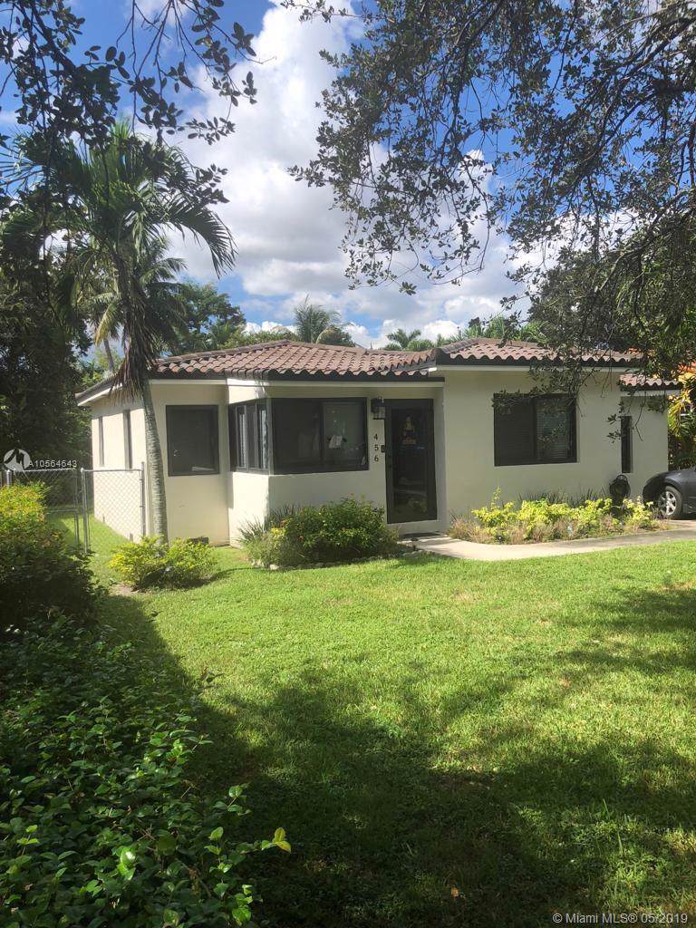 456 De Soto Dr - Photo 1