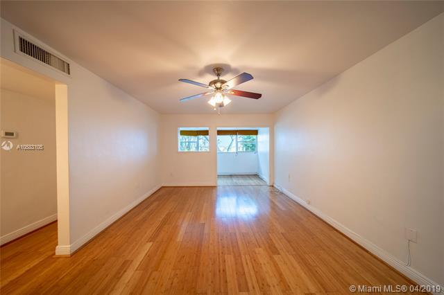 2545 Bayshore Dr - Photo 1