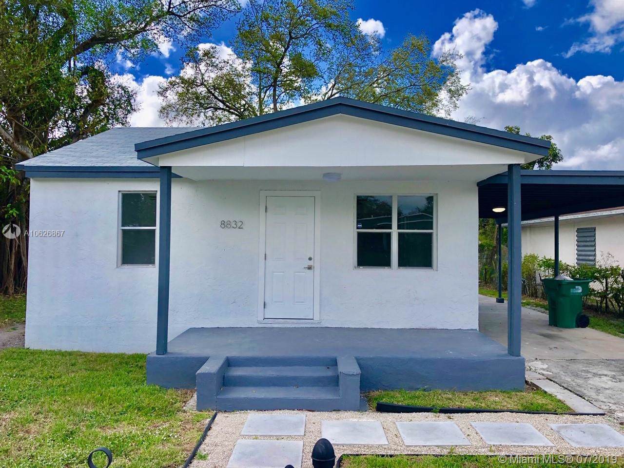 8832 22nd Pl - Photo 1