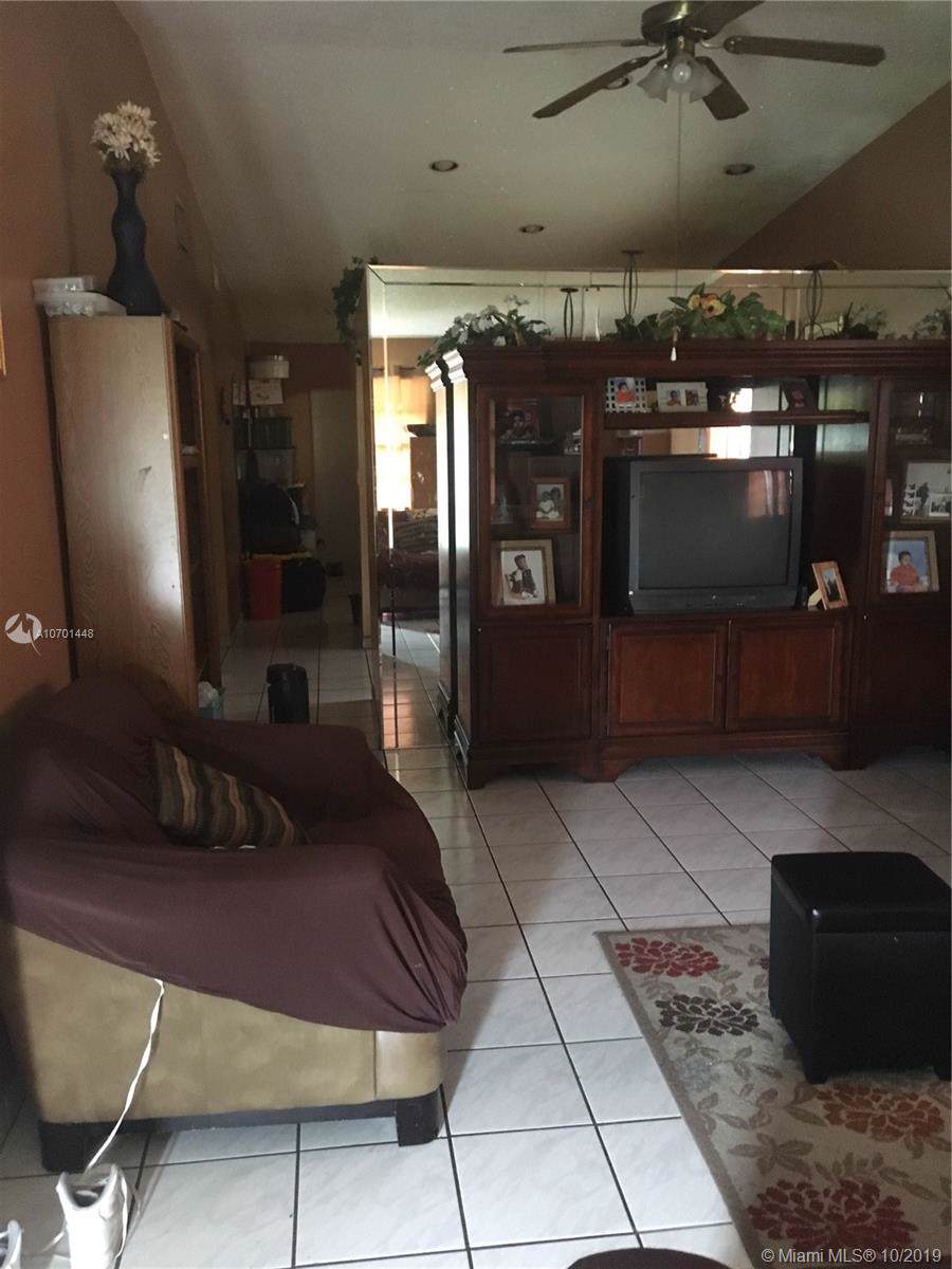 15940 304th St - Photo 1