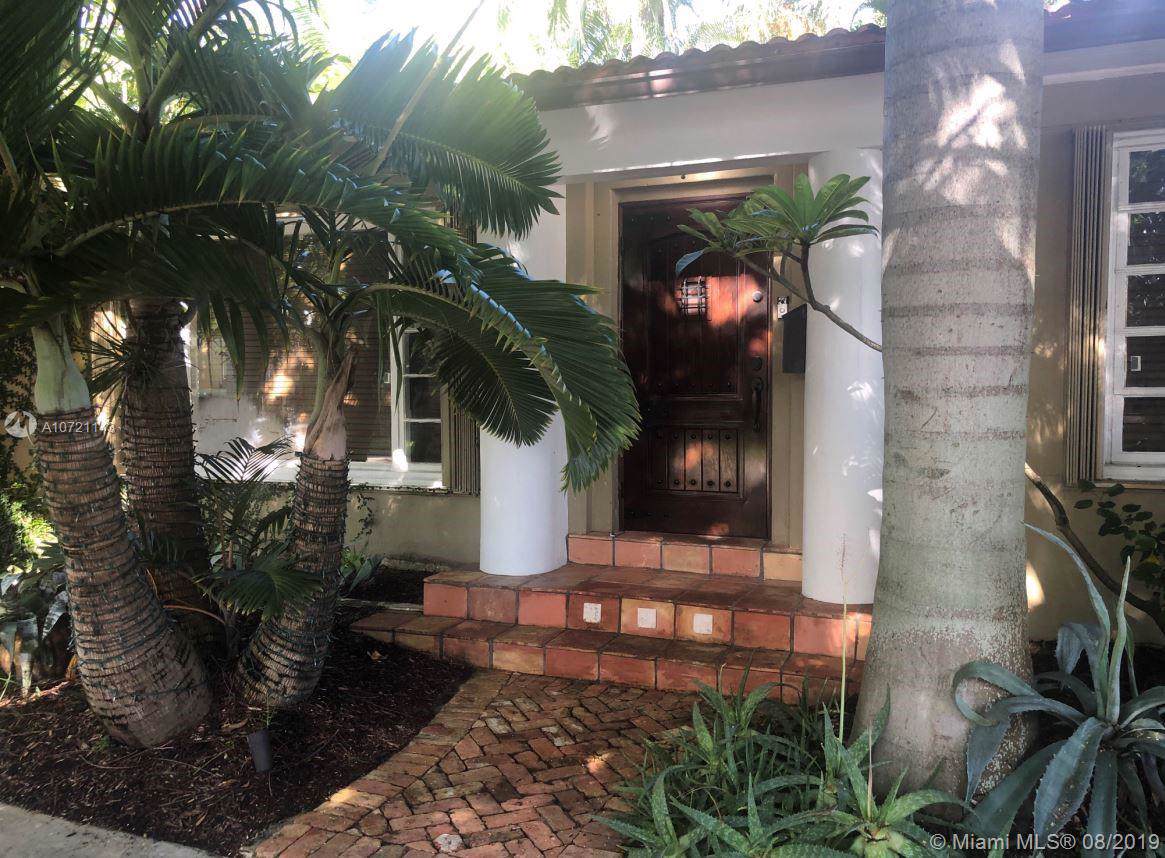 110 16th Ave - Photo 1