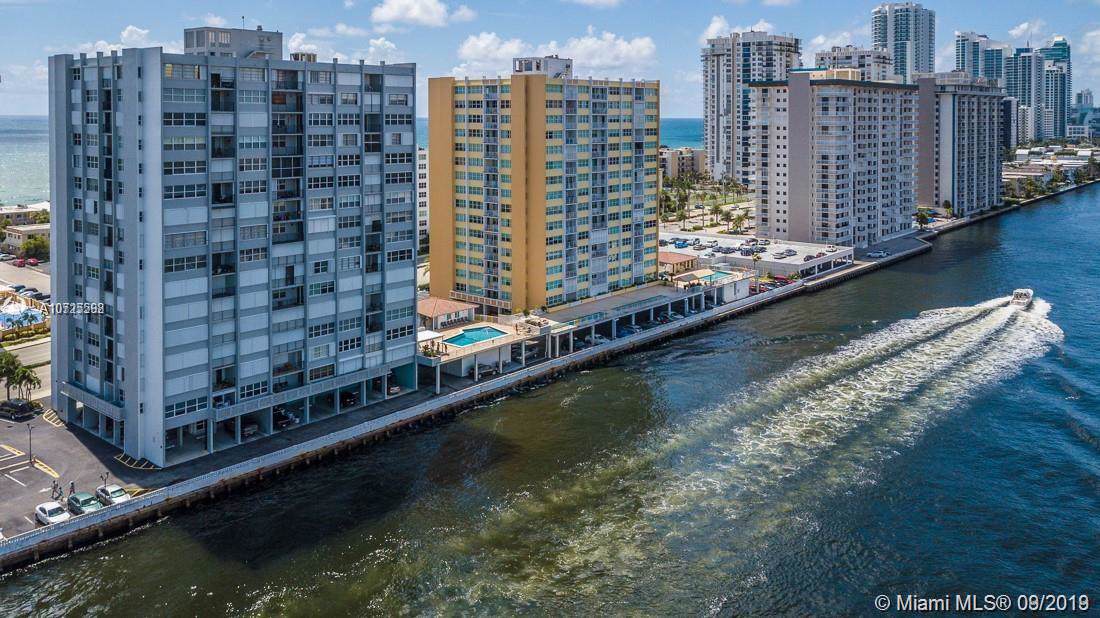 1400 Ocean Dr - Photo 1