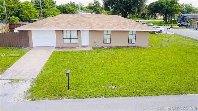 6204 22nd St - Photo 1